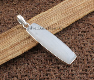 Pendentif en argent sterling 925 plaqué platine vintage avec pierre de lune arc-en-ciel naturelle et feu bleu, collier, bijoux en gros - Product Image 6