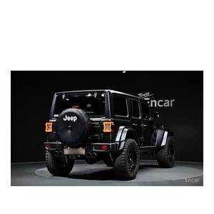 Jeep Wrangler 2.0 Rubicon 4 Puertas, Modelo Agosto 2022, con 44,429 km, Caja de Cambios Automática, Asientos de Tela, Cámara Trasera - Product Image 2