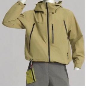 Veste de pluie à capuche unisexe imperméable -Tex 10,000 mm coupe-vent softshell écologique pour la randonnée en plein air, le camping et le trekking - Product Image 1