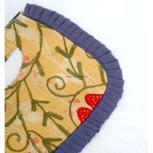 กระเป๋าคลัทช์ถือมือและกระเป๋าสะพายทรงกรอบสำหรับออกงานกลางคืน ดีไซน์ใหม่ล่าสุด กำลังฮิต กระเป๋าสะพายข้างผู้หญิงแบบ Kantha พร้อมตัวล็อคแม่เหล็ก เหมาะสำหรับใช้ในชีวิตประจำวัน - Product Image 5