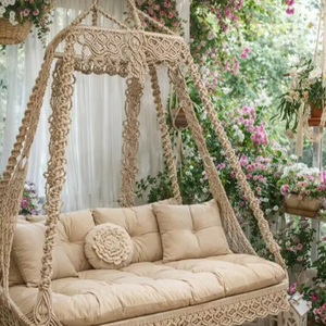 Fauteuil suspendu double en macramé style bohème |   Balançoire suspendue beige faite à la main |   Balançoire de jardin et de véranda avec coussins - Product Image 1