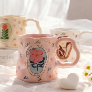 Mug en céramique le plus vendu avec motif floral, finition mate rose, design mignon pour usage domestique - Product Image 1