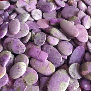 Magnifique cristal naturel de Stichtite |   Finition non polie |   Support de cabochon artisanal pour bijoux faits main, fourniture artisanale 25-30mm - Product Image 1