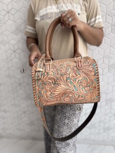 Bolso de Mano de Cuero Genuino Hecho a Mano, Estilo Bohemio, con Grabado Floral, Diseño Gypsy, Bolso de Hombro Hecho a Mano, Estilo Occidental, Elegante y Multiusos - Product Image 4