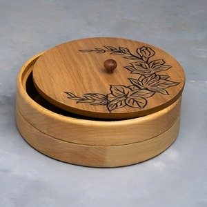 Nouvel Arrivage : Bol en Bois Émaillé Imprimé avec Couvercle, Chauffe-Tortillas en Bois de Mangue de Qualité Supérieure à Prix Raisonnables - Product Image 1
