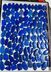 Cabochons Trimurti Gems en Lapis Lazuli Bleu Naturel de Grade AAA, 20-50mm, 5-15g, Formes Mixtes, Pierres Précieuses Polies en Vrac pour Bijoux Personnalisés - Product Image 2