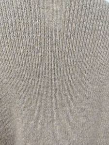 เสื้อคาร์ดิแกนผู้หญิงถักลายเคเบิล 100% ขนสัตว์ ให้ความอบอุ่นสูงสุด ระบายอากาศได้ดี และมีสไตล์ พร้อมโลโก้ด้านหน้า - Product Image 6