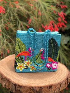 กระเป๋าทรงสี่เหลี่ยมผ้าฝ้ายปักลายดอกไม้และนกฟลามิงโกทำมือ - Product Image 3