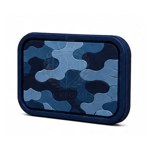 Écussons en caoutchouc PVC personnalisés en gros, badges logo 3D gaufrés, accessoires vestimentaires durables et imperméables pour vestes, sacs, chapeaux - Product Image 3