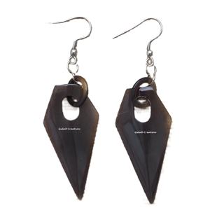 Boucles d'oreilles créoles en corne de buffle naturelle, forme triangulaire, faites à la main, légères, géométriques, modernes, écologiques, pour mariage, style tendance - Product Image 1