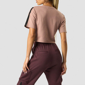 Tenue d'été pour filles, tissu léger, design moderne, vêtements décontractés pour tous les jours, look simple, t-shirts courts pour femmes - Product Image 3