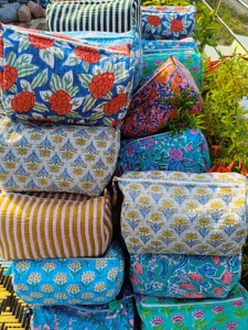 Multi Print Wholesale <b>Makeup</b> Organizer Premium <b>Quilted</b> Luxury Cosmetic Pouch Foldable Eco-friendly Large <b>Makeup</b> Toiletry Pouches - Product Image 6