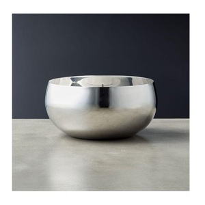 Cuenco grande de metal para dátiles, diseñado con acabado antiguo, perfecto para hoteles y servicios de catering. - Product Image 1