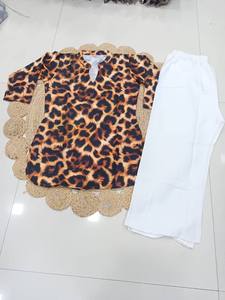 Ensemble coordonné décontracté à motifs floraux – Tenue légère en rayonne imprimée - Product Image 4