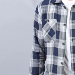 เสื้อเชิ้ตแจ็คเก็ตผู้ชายแบบติดกระดุม สัมผัสนุ่ม ใส่สบาย แฟชั่นลำลอง แขนยาว เหมาะสำหรับฤดูหนาว มีโลโก้ด้านหน้า ใช้เป็นเสื้อคลุมชั้นนอกได้ - Product Image 3
