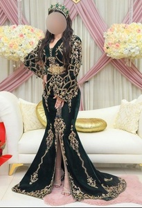 Elegant <b>Green</b> <b>Velvet</b> Embroidered Floor-Length Wedding Fergani Dress For Women Stylish With Gold Detailing Slim Fit - Product Image 2