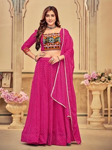 ชุดเลเฮนกา NAVRATRI CHANIYA CHOLI COLLECTION ผ้าเย็บสำเร็จพร้อมใส่ ผ้าจอร์เจตต์ งานปัก งานพิมพ์ลาย ความยาว 42 นิ้ว รอบเอว - Product Image 5