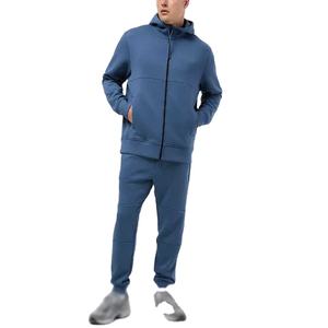 Ensembles de joggings personnalisés OEM pour hommes Survêtement Streetwear Survêtement pour hommes Vêtements d'entraînement Survêtements de sport confortables pour la gym - Product Image 1