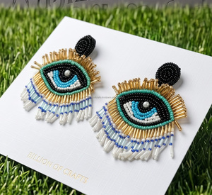 Boucles d'oreilles pendantes en forme d'œil avec perles et franges de cristal, bijoux fantaisie de luxe pour femme en or blanc, vente en gros - Product Image 3