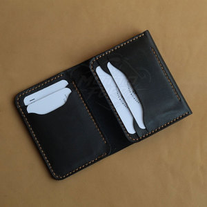 Portefeuille en cuir unisexe de nouvelle conception avec porte-cartes et poche à monnaie, qualité supérieure, personnalisable pour les voyages d'affaires et l'usage quotidien - Product Image 6
