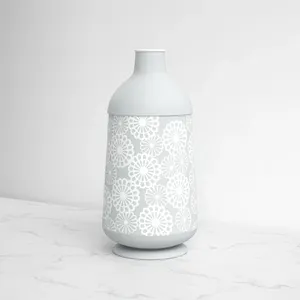 Jarrón Decorativo de Hierro Premium para Arreglos Florales con Diseño Costero, Ecológico, para Decoración de Mesa - Product Image 2