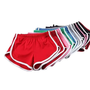 Shorts de sport pour femmes, personnalisés, effet galbant, couleurs acidulées, sexy, décontractés, amincissants, pour l'été, le yoga et l'entraînement, en tricot, lot de 2 pièces, motif uni - Product Image 1