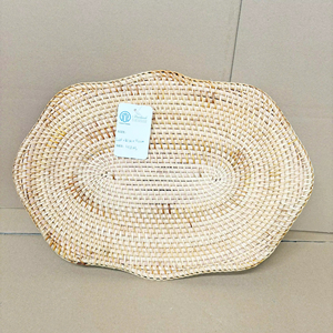 Best-selling rattan oval scalloped <b>placemat</b> with a new design OEM & ODM customization <b>for</b> color and size Competitive pricing. - Product Image 1