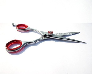 Ciseaux de coupe de cheveux professionnels pour gaucher durables pour une utilisation par des coiffeurs - Product Image 4