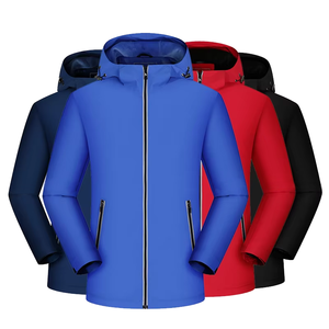 Veste Softshell Unisexe Personnalisée avec Capuche et Fermeture Éclair Frontale, Design Élégant et Uni, Revêtement Coupe-Vent et Imperméable pour Hommes – Vente en Gros - Product Image 1