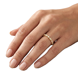 Bague de promesse en or massif 9K 10K avec diamant de laboratoire rond, style vintage Milgrain, et demi-alliance de mariage en moissanite - Product Image 6