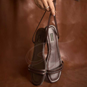 Sandalias Tradicionales para Mujer, Hechas a Mano, con Doble Correa, Antideslizantes, de Soporte y Estabilidad Durante Todo el Día, Color Marrón Oscuro - Product Image 4