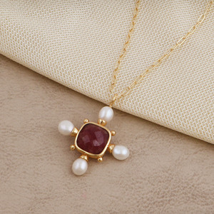 Collier pendentif en quartz rose naturel plaqué or - Collier ajustable avec croix en perle d'eau douce, bijoux pour elle - Product Image 3