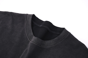 Camiseta de hombre vintage de estilo urbano, holgada, 230g, 100% algodón, de media manga, transpirable, que absorbe la humedad, de color sólido y alta fijación del color. - Product Image 3