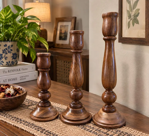 Ensemble de 3 porte-bougies en bois, bougeoirs bruns pour décoration de table rustique par B H Brothers - Product Image 2