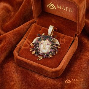 จี้เมดูซ่าทองคำ 18K ประดับเพชร VVS มอยส์ซาไนต์ / สร้อยคอรูปหัว จิวเวลรี่ฮิปฮอป งานสั่งทำพิเศษ หรูหรา โดดเด่น แฟชั่นฮิปฮอป - Product Image 4