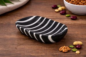 Bol en marbre noir et blanc artisanal, vaisselle en pierre naturelle pour la vente en gros - Product Image 3