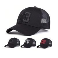 Casquette de baseball OEM brodée en 3D casquette de camionneur unisexe à bord incurvé réglable en maille pour la protection solaire tenue quotidienne marque