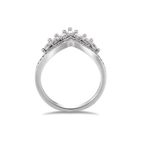 Women's Classic <b>Wedding</b> Luxury Vvs Diamond Engagement <b>Ring</b> 18K White Gold Customized Gemstone Party <b>Rings</b> - Product Image 2