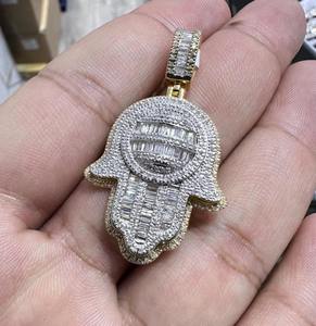 Colgante de Diamante Humza con Corte Baguette y Redondo Brillante, Colgante de Moissanita en Plata 925, Regalo de Joyería Fina, Colgantes y Dijes - Product Image 1