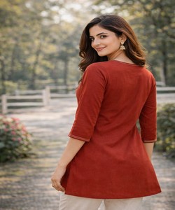 เสื้อผ้าฝ้ายปักมือลายบัตตา ริชลุค ดีฮาบู สำหรับใส่ทุกวัน ราคาขายส่ง เสื้อผ้าชาติพันธุ์ สีส้ม - Product Image 5