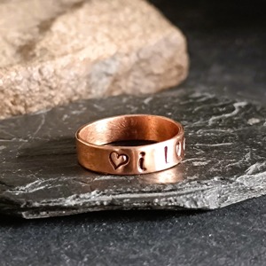 Bague en cuivre avec gravure d'amour et symbole de cœur, forme circulaire, pour cadeau de bijoux de la Saint-Valentin, exigences personnalisées - Product Image 4