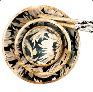 Bols de service en bois naturel de style bohème avec motif imprimé en émail, faits à la main, pour les collations, les pâtes, la présentation des aliments, ou comme cadeau. - Product Image 5