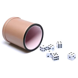 Gobelet à dés rond en PU avec couvercle pour le rangement des dés, design minimaliste durable, couleur rose, pour adultes - Product Image 5