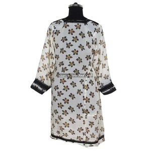 BDR086 Top/Túnica/Kurta Kutchi Vintage con Estampado Floral Real, Hecho a Mano, Estilo Bohemio, de Proveedor Indio, Vestido Vintage Hecho a Mano - Product Image 3
