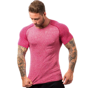 เสื้อยืดคอกลมคุณภาพสูง ผ้าฝ้าย 100% ระบายอากาศได้ดี พิมพ์ลายกราฟิกตามสั่ง หลายสี ผลิตในปากีสถาน รับผลิตเสื้อยืดขายส่งแบบ OEM - Product Image 1