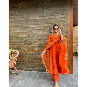 Conjunto de Top y Dupatta RTC Naranja con Borde de Encaje de Monedas para Fiesta, Talla XL - Product Image 6