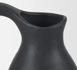 Vase à fleurs en métal magnifiquement sculpté, d'une allure luxueuse et de style ancien, idéal pour créer une ambiance charmante et intemporelle. - Product Image 4