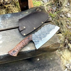 Couteau à viande artisanal avec manche en bois naturel, lame en acier texturé et étui en cuir – Couteau de survie pour la découpe de viande (vente en gros) - Product Image 1