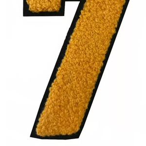 Fournisseur d'exportation de patchs brodés en chenille, fabrication de badges personnalisés à coudre pour les importateurs, grossistes et détaillants de vêtements - Product Image 6