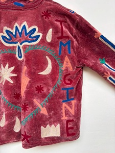 Abrigo Boho Reversible con Forro de Algodón para Mujer, Chaqueta de Terciopelo Bordada con Diseño Floral y de Corazones, Estilo Étnico Hecho a Mano - Product Image 3